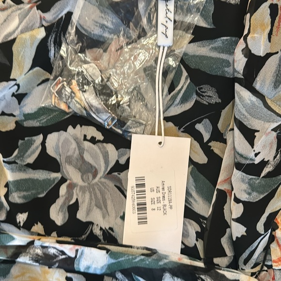 Petal and Pup AMREN DRESS - BLACK Size 8. New with tags - Picture 3 of 4